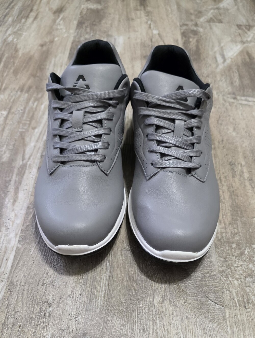 Travis Mathew Cuater Men's Size 8.5 Gray Moneymaker Spikeless Golf Shoes - Picture 3 of 9